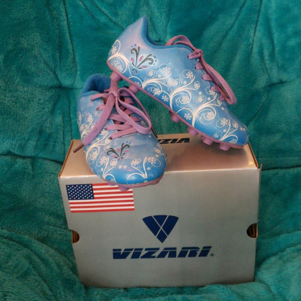 Girls soccer cleats